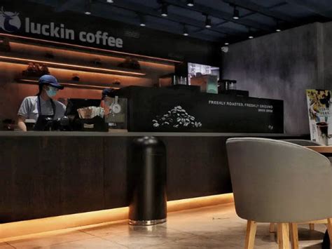 瑞幸咖啡宣布启动第二届“百万大咖”活动 瓜分3000万“硬核复工福利” | 每经网