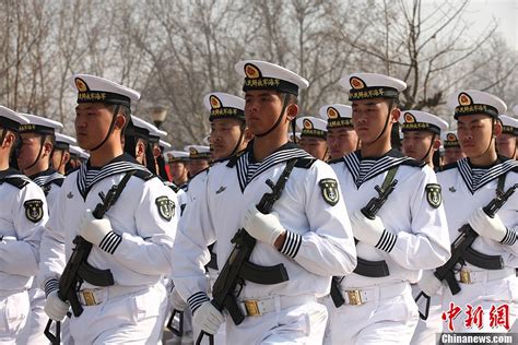 中国海军北海舰队新兵亮相_国内新闻_环球网