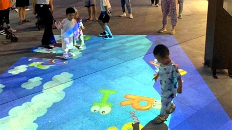 全息投影互动地面——带给观众一种全新的互动体验 - 广州凡卓智能科技有限公司