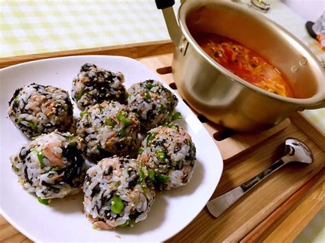 【超好吃的海苔饭团的做法步骤图，怎么做好吃】Psyche丷_下厨房