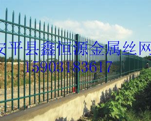 【安平县桥西护栏网厂】-护栏网_钢板网_石笼网