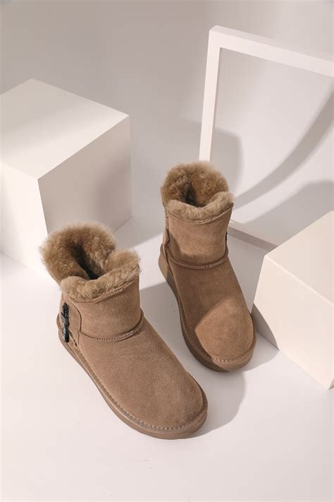 一双好看的雪地靴 让冬天时髦又温暖 - 知乎