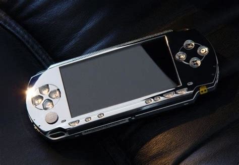 就PSP和PS4而言，到底入手哪个性价比会更高更值得？_游戏
