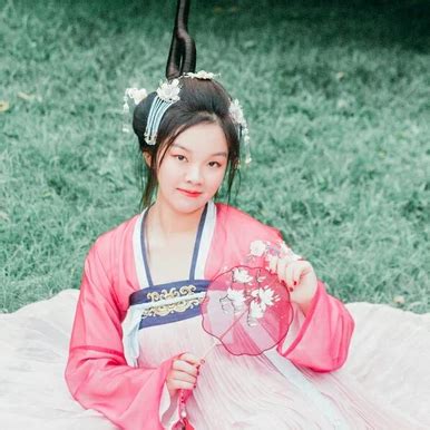 友谊古风头像真人版女生
