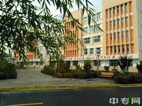 西宁甘河工业职业学校图片、环境怎么样|中专网