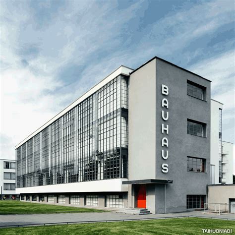 包豪斯建校100周年纪念活动——Bauhaus 100 LOGO发布 - 太火鸟-B2B工业设计与产品创新SaaS平台