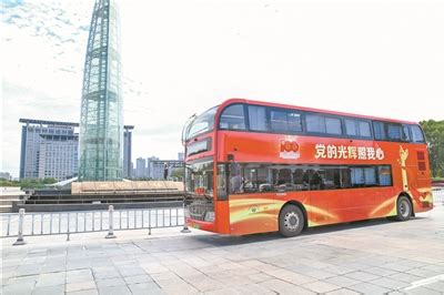 铛铛车or双层车 ，公交行业需要什么样的旅游观光巴士？__凤凰网