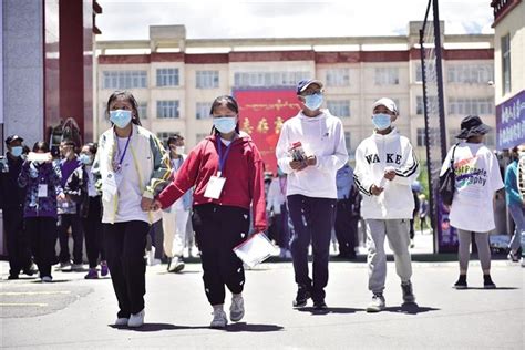 东南大学校领导赴西藏参加教育部对口支援西藏工作会议并调研交流教育援藏工作