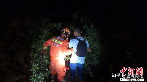 两名青年男女探险三亚落笔洞遗址被困沼泽 消防成功救援 - 知乎