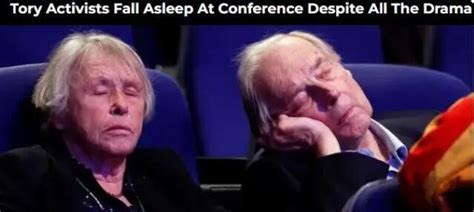 英国副首相台上发言 台下睡倒一片 演讲催眠能力惊人！_军事频道_中华网