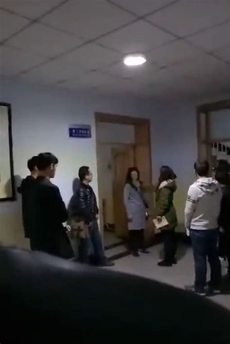 甘肃一学校老师被指让学生互扇耳光 教育厅回应_手机凤凰网