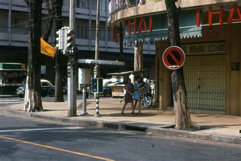 老照片：七十年代越南战役中的西贡 - 派谷照片修复翻新上色