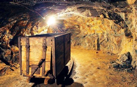 涉嫌非法采矿415万吨，紫金矿业子公司被立案调查|界面新闻