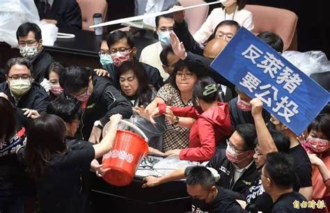 台“立法院”打架登上外媒，BBC：台湾议会斗殴恶名昭彰