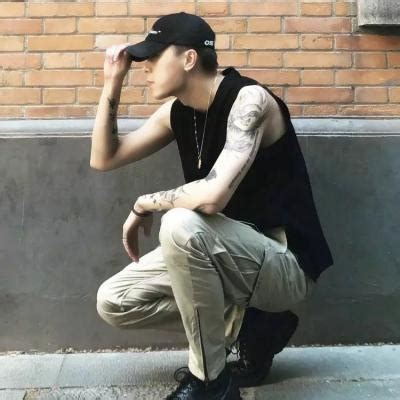 男生头像社会人图片