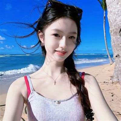 自信温柔女生头像