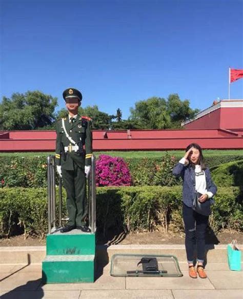 女大学生赴京见当兵男友 只能站岗2小时见面（2）-千龙网·中国首都网