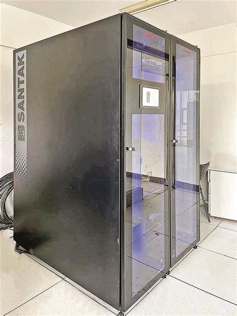 河北大学计算机网络机房一体化机柜案例 - 雷迪司