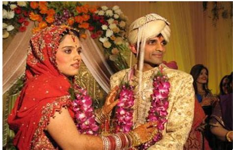 在印度，嫁女儿有多难？光嫁妆就倾家荡产！结婚旅游全部女方买单|嫁妆|女方|印度_新浪新闻