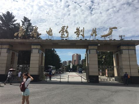 新中国第一家电影制片厂，被誉为“中国电影的摇篮”，就在长春_长影