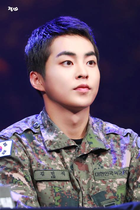 金珉锡(XIUMIN)图片