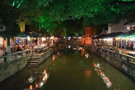 江苏苏州：夜游观前街-人民图片网
