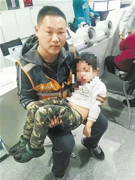 商丘周大坤郑州急救被撞儿童 被人民日报点赞__凤凰网