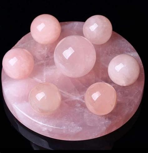 粉色水晶代表什么寓意？粉色水晶代表什么寓意和象征 - 玉石迷