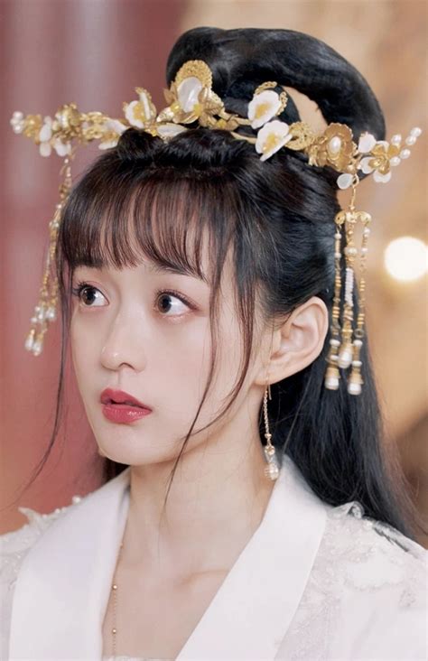 何泓姗图片