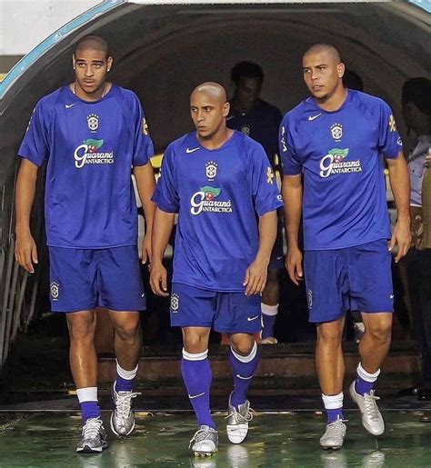 2002 年巴西国家队的「3R」组合是种什么样的存在？ - 知乎