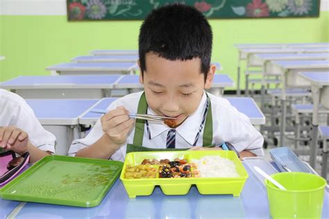 徐州5所中学试点营养午餐配送 每人每餐10元_地方站_腾讯网