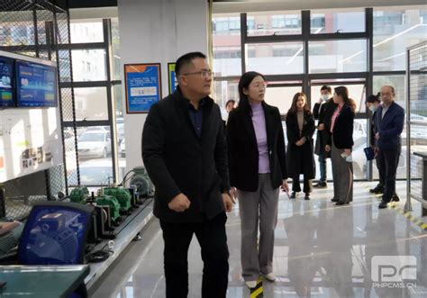 宜昌市副市长张金安莅临微特智慧谷调研服务外包工作情况 - 园区新闻 - 微特智慧谷
