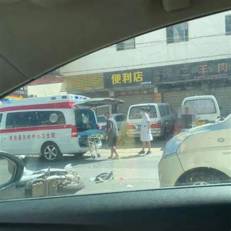 突发！！惠安这个路段发生一起车祸，120赶往现场..._东岭镇