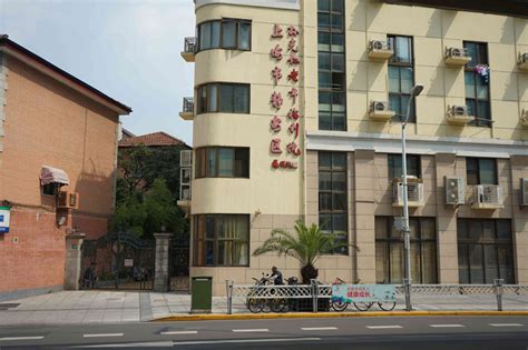 上海校讯中心 - 上海市静安区教育学院附属学校（初中）