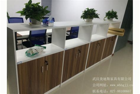 实木电脑桌-武汉办公家具|办公桌会议桌班台|武汉宝誉办公家具品牌