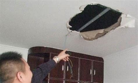 天花板掉下来了怎么处理? - 装修保障网