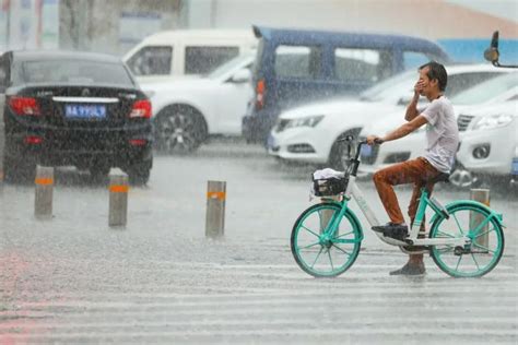 中到大雨，局部暴雨、雷暴大风！郑州市发布重要天气预报