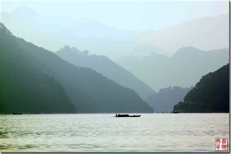 桂林山水“山青、水秀、洞奇、石美”，其境内的山水风光举世闻名-搜狐大视野-搜狐新闻