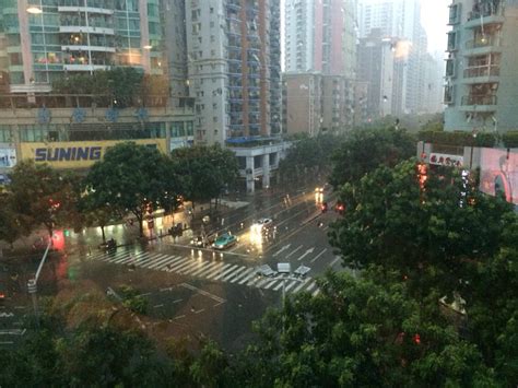 家里水漫膝盖！金华今天这场雨比想象中严重得多-中国网