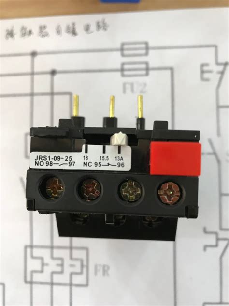 电工基础：正确认识电气上的常开常闭触点——NC和NO