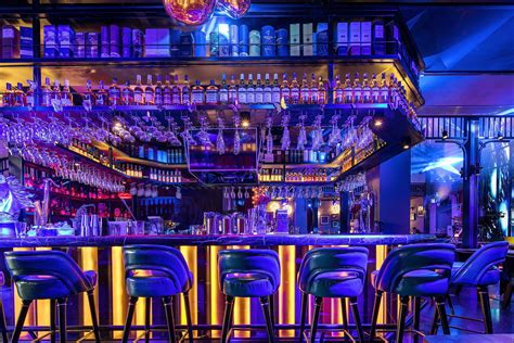 铜马车酒吧-广州酒吧装修设计案例_美国室内设计中文网