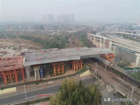 新桥西跨钢箱梁首轮顶推完成 郑州彩虹桥工程新进展来了-中华网河南