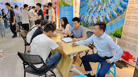 助力大学生就业创业 湖北省投资企业联合会举办了这场对接会_要闻_新闻中心_长江网_cjn.cn