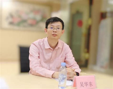 揭阳市委副书记陈小锋参加人口普查长表登记-普查动态