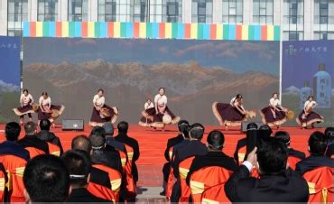 西藏那曲：“牧人风采·比如形象”选拔赛精彩落幕