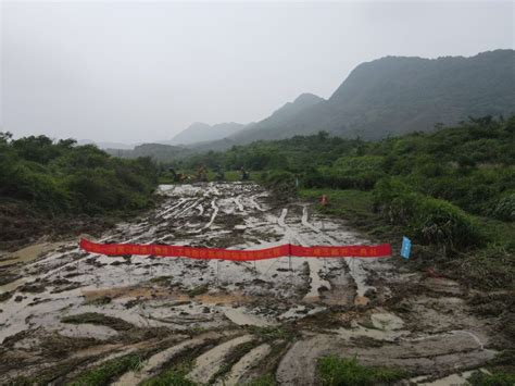 一冶建工承建的黄石新港项目工横五路开工_中国一冶集团