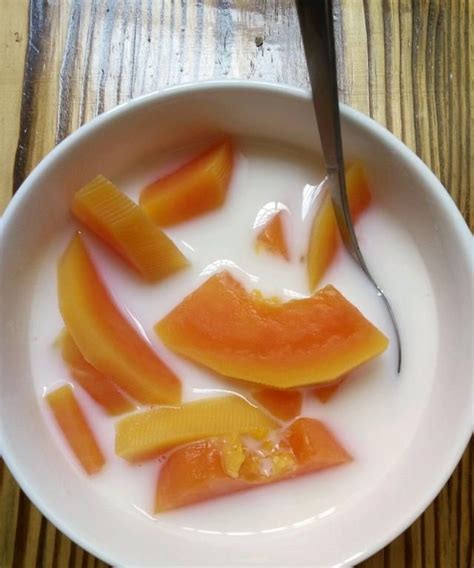 【美颜秘笈：木瓜炖牛奶的做法步骤图】Ms.Gong_下厨房