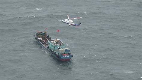 东海救助局今天出动直升机4架次 成功救助30名遇险渔民_城生活_新民网