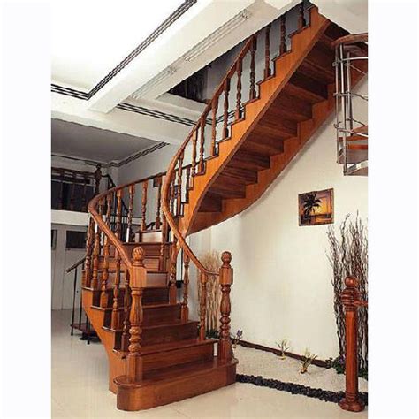 实木楼梯与钢木楼梯哪个好 实木楼梯与钢木楼梯对比 - 房天下装修知识
