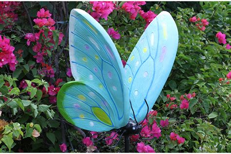 玻璃钢蝴蝶雕塑图片 – 博仟雕塑公司BBS